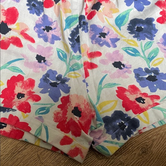 Old Navy | Kid’s Floral Shorts - Black (Size 14) and Multicolor (Size 10-12) - Picture 8 of 10
